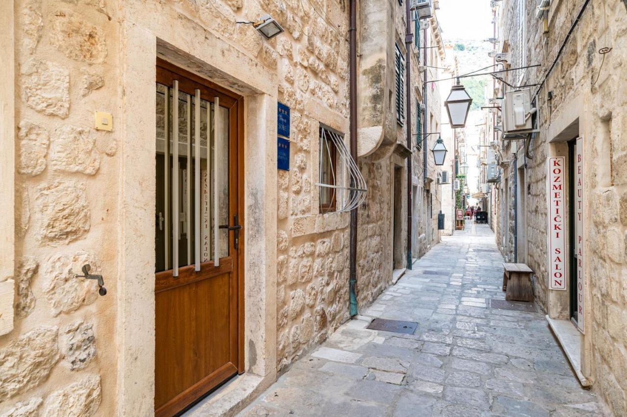 Apartment Seventyseven Ragusa Esterno foto
