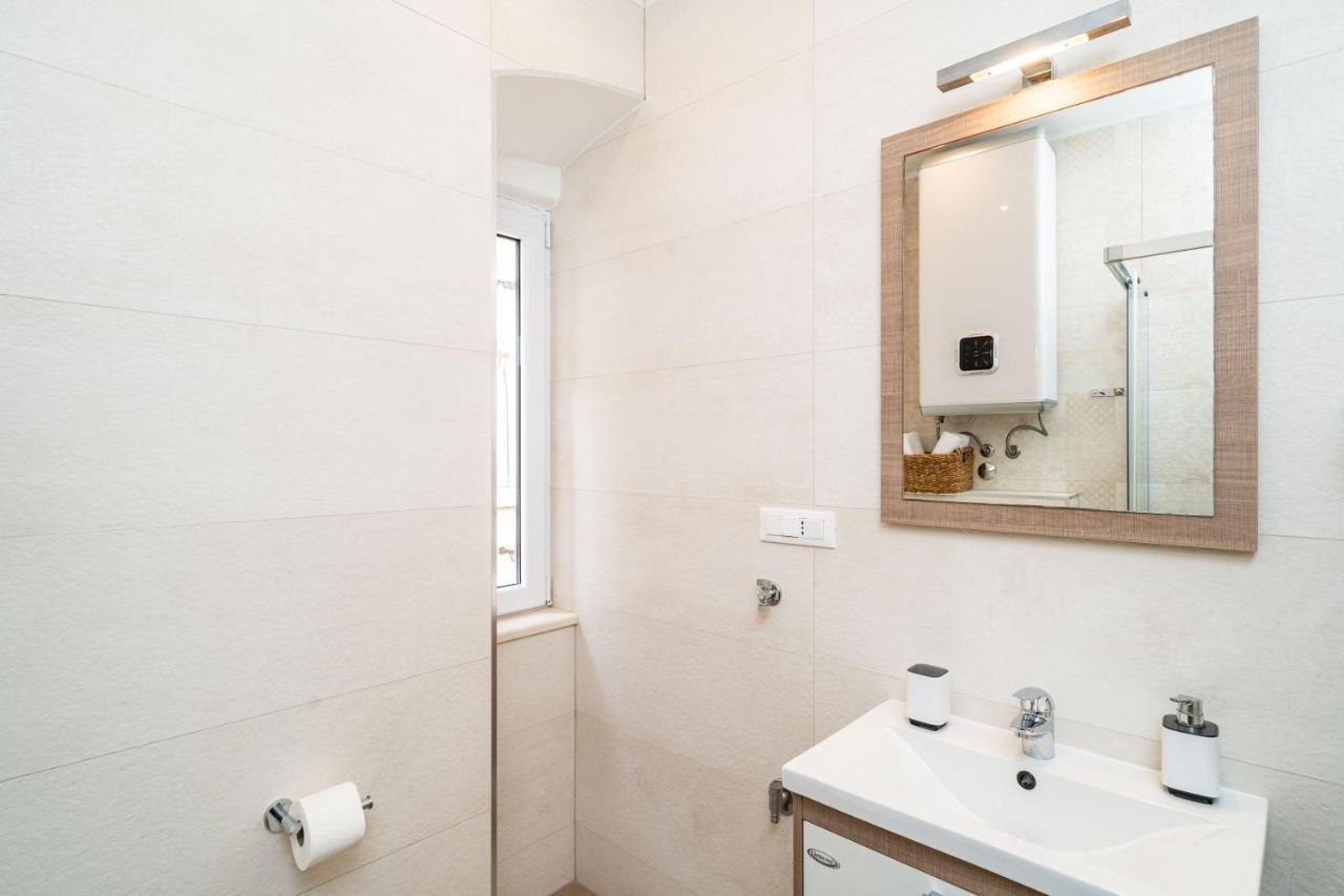 Apartment Seventyseven Ragusa Esterno foto